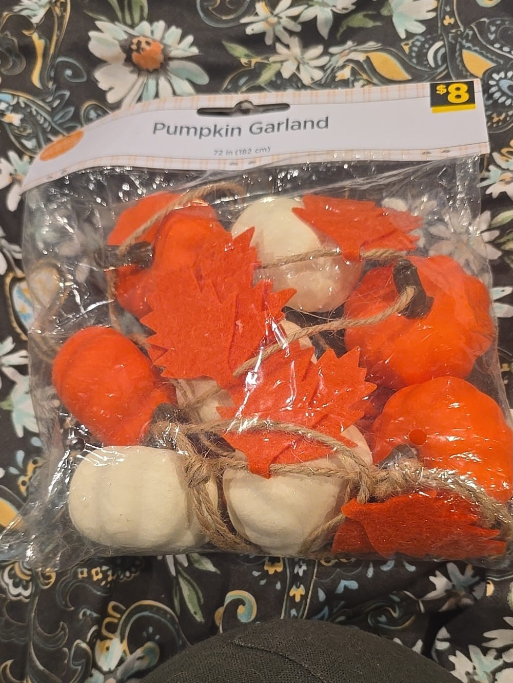 ❤️10/$30 Pumpkin Garland with Orange Felt Leaves